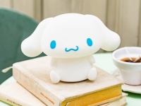 ぷにぷに、ぴかっ。「シナモロール 20th お部屋ライトBOOK」発売