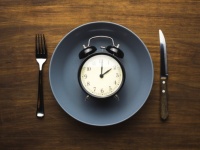 24時間絶食で腸の幹細胞の再生能力が向上することがマウス実験で判明（米研究）