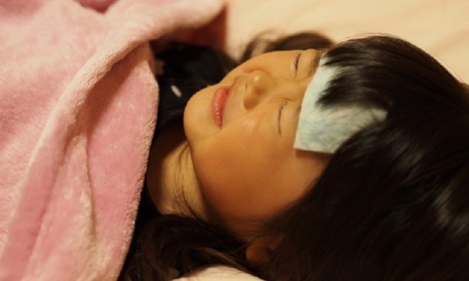 「小学校から帰る電車で、突然込み上げてきた吐き気。車内を汚して泣く私に、着物姿の女性客が...」（東京都・60代女性）