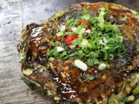 一見普通のお好み焼き。でも中には......