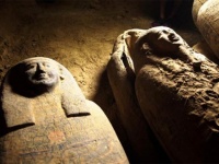 奇跡の発見。完全に封印された古代エジプトの棺、13基を発掘