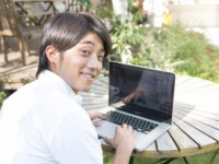 お前はそんなのも知らないの？　上から目線な男性の口癖4つ