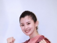 朝比奈彩