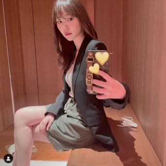 インスタグラム：指原莉乃(@345insta)より