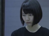 松井珠理奈主演の新ドラ『死幣』、同級生役の吉岡里帆の好演がネット上で話題に　「かわいすぎてツラい」