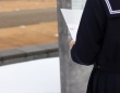 「高校の制服にリーゼントで、目を泣き腫らした娘。親子で梅田を歩いていると、見知らぬ中年男性が...」（神奈川県・50代女性）