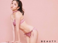 甘くてラブリー。「PEACH JOHN BEAUTY」吉田朱里の新ビジュアル公開