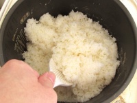 米を「こさぐ」？（画像はイメージ）