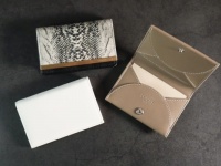 高級感溢れる。今こそ手に入れたい「ヴィーガンレザ―名刺入れ」3選