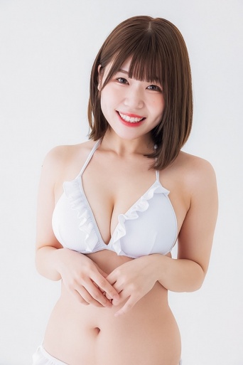 都築麗⒞市田智之／長坂澪（秋田書店）