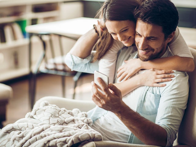 連絡にムラがあるとよい？男性の「脈ありLINE」8つの特徴