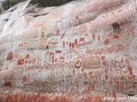 1万2600年前にアマゾンに現生人類が定住していたことを示す見事な岩絵