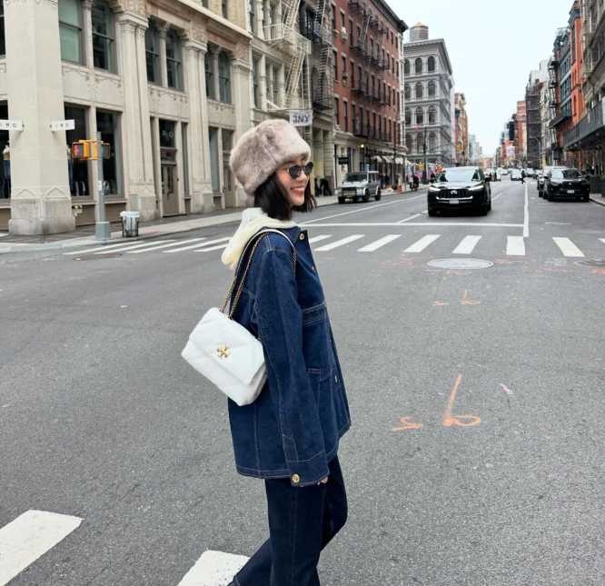 Instagram：中町綾(@ayanakamachi)より