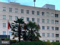 女子生徒を『両膝に乗せて』抱きしめる、【履歴書・虚偽記載】など…　埼玉県教諭「5人懲戒処分」