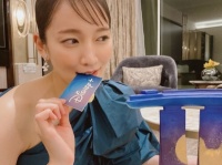 吉岡里帆かわいすぎっ!!!　肩出しドレスでお茶目な姿に「綺麗過ぎてキュンキュン♡」「可愛くて癒し」の声