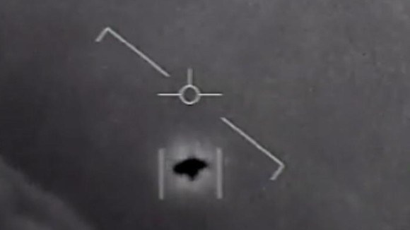 あのUFO映像は本物。軍機密解除で公開された未確認飛行物体は「本物」であると米海軍が認める（※追記あり）