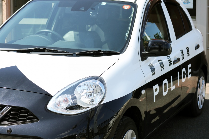 夫に『包丁突きつけ脅迫』　市立小学校・女性教諭(31)現行犯逮捕　教諭は「旦那に暴行された…」