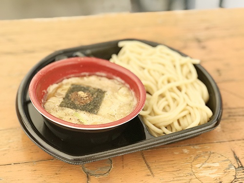 六厘舎