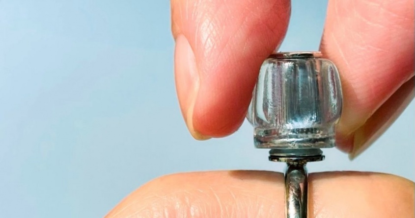 いつでもどこでも「回せます」　ノスタルジーに駆られちゃう「蛇口のハンドルをひねれる指輪」が大人気