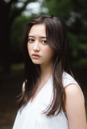 ⒞「B.L.T.2023年8月号」セブンネットショッピング購入特典ポストカード【井上和（乃木坂46）】