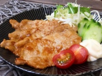 アップルジュースが隠し味。ジューシーでおいしい、飯テロ必至な簡単生姜焼きのレシピ【ネトメシ】