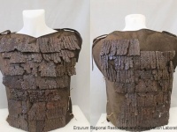 1500年前の古代ローマの鎧「ロリカ・スクアマタ」がほぼ完全な形で発見され復元に成功