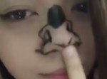 リアーナの尻ふりを女子がマネてみると⇒　アソコを使うとは！