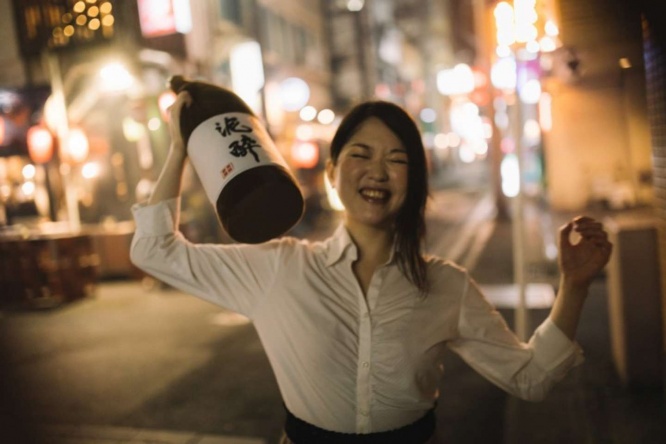 お酒の失敗談...(画像はイメージ)