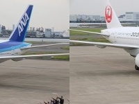 共通のデザインが施された2社の特別機