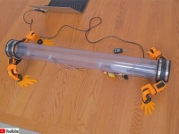 ヘビに足で歩かせてあげたい。四足歩行ができるロボット外骨格を作ってみた（ヘビ出演中）