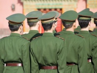 上級軍人はモテると聞いて...4年間軍服を着て身分を偽っていた男性、コロナ検査でバレる