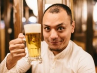 女子がときめく！　お酒の場で好印象な男子の対応・6つ