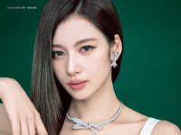 SANA(TWICE)登場！　11/28発売『25ans』　SANA「最近のマイブームは抹茶ラテ」