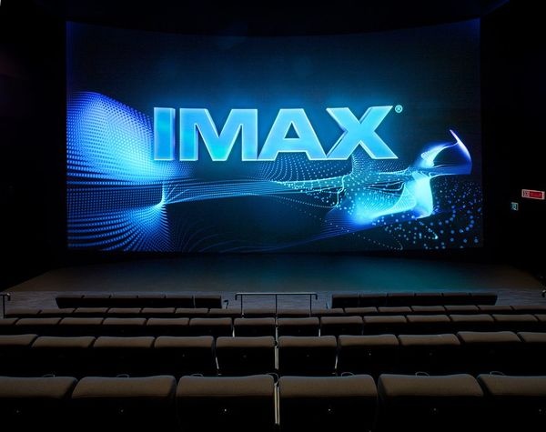 IMAXや4DXで最も楽しめる席はどこ？ 音が楽しめるのは？ 映画館の人に聞いてみた