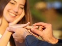 私を女神と言って！？独身女性の「理想のプロポーズ」がイタすぎる！