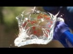 刹那の芸術！　ガラスの「割れる」瞬間を捉えた映像が美しい！