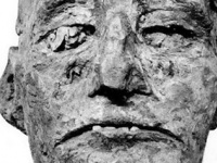 古代エジプト王「ラムセス3世」は暗殺者によって殺された。科学技術で3000年の謎が解明される