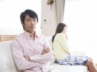 正直ウザい！　彼氏が思う「本当は聞きたくない彼女の愚痴」4選