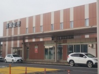 「台風のせいで、ホテルにたどり着けず大ピンチ。途方に暮れる私たちを見た、中学生の男の子が...」（静岡県・50代女性）
