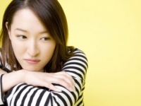 意見が真っ二つ！　恋人の浮気を疑ったとき、女性はどうする？