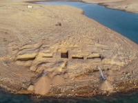 3500年前の失われた宮殿がダムの底から発掘される（イラク）