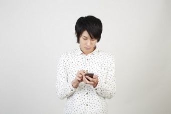 付き合ってもいないのに……こんなLINEは「正直ウザい」！　彼をうんざりさせるNG集