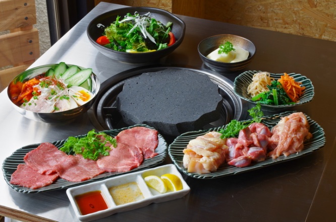 STONE GRILL NICのプレスリリース画像