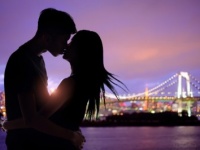 ひっ、いきなり!?　彼氏との初キッスが濃厚だと嫌な女性72.4％