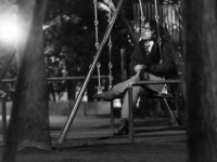 サラバ自由の日々よ!!　男性が「独身最後の夜」にやりたいこと6選