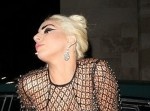 まる見えじゃないか…レディー・ガガのスケスケおっぱいが期待どおりw