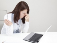 半数以上の女子がドライアイを実感！　簡単にできる「目の乾燥対策」5選
