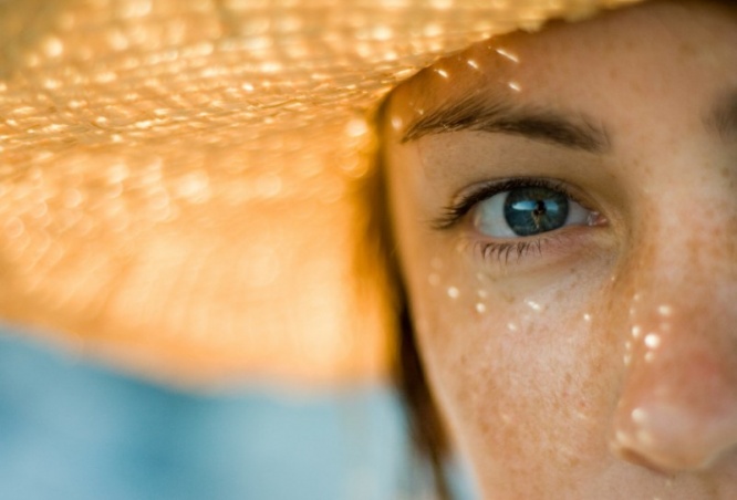 iStock_000006982673_Small