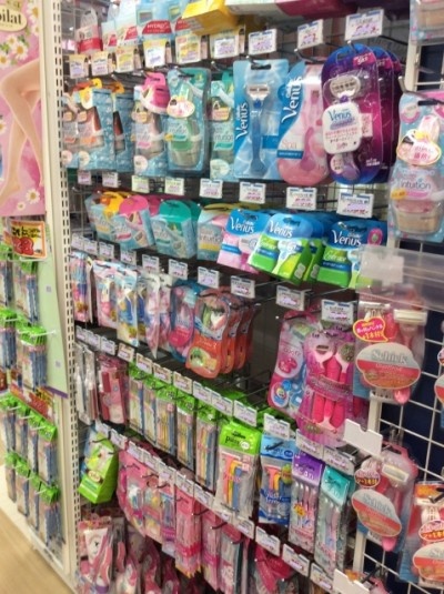 意外なものが安い!?　ドラッグストア活用術　「卵」「ストッキング」「百均より安い」