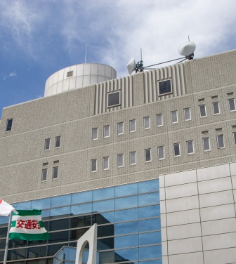 商業施設で『女性の下着』盗撮　市役所職員(47)逮捕　目撃者に【取り押さえられる…】